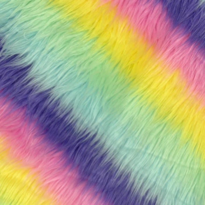 Muestra de tela peluche color arcoíris pastel, textura de pelo.