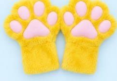 Paws color amarillo.